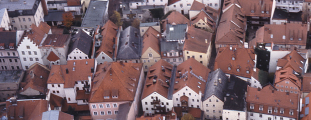 Innerstädtischer Straßenzug im Luftbild Innerstädtischer Straßenzug im Luftbild