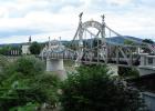 Länderbrücke zwischen Laufen und Oberndorf.  Eine aufwändige Restaurierung hat den Bestand des Baudenkmals aus dem Jahre 1903 gesichert. Das Staatliche Bauamt Traunstein wurde als Bauherr dieses Projekts mit dem Bayerischen Denkmalpflegepreis 2010 in Bronze ausgezeichnet