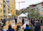 Begrüßung der ersten Mieterinnen und Mieter in der BayernHeim-Wohnanlage in der Münchner Hansastraße