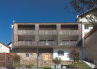 Auszeichnung: Barrierefreies Wohnen und Bauhütte am Marktplatz von Perlesreut; Architekturbüro Andreas Schmöller (Grafenau) und Arbeitsgruppe Planung und Bau (Grafenau); Bauherrin: Marktgemeinde Perlesreut und privater Investor