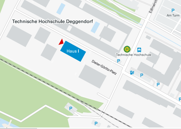 Die Karte zeigt die Wegbeschreibung zur Wanderausstellung am Campus der Technischen Hochschule Deggendorf.