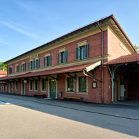 Einrichtung eines Bürgertreffs im denkmalgeschützten Bahnhofsgebäude in Altötting Einrichtung eines Bürgertreffs im denkmalgeschützten Bahnhofsgebäude in Altötting
