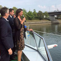 Verkehrsministerin Ilse Aigner bei der Schiffstaufe der MS Renate Verkehrsministerin Ilse Aigner bei der Schiffstaufe der MS Renate
