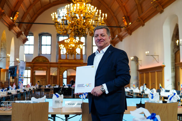 Der Gastgeber der Verkehrsministerkonferenz, Bayerns Bauminister Christian Bernreiter Der Gastgeber der Verkehrsministerkonferenz, Bayerns Bauminister Christian Bernreiter