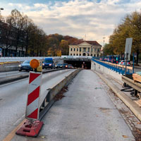 Ein- und Ausfahrt zum Münchner Altstadtringtunnel an der Prinzregentenstraße
