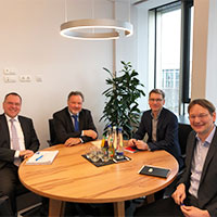 Antrittsbesuch von BEG-Geschäftsführer Thomas Prechtl im Verkehrsministerium
Im Foto v.l.: BEG-Geschäftsführer Thomas Prechtl, Hans-Peter-Böhner, Dr. Matthias Dohse, Dr. Hans Reichhart