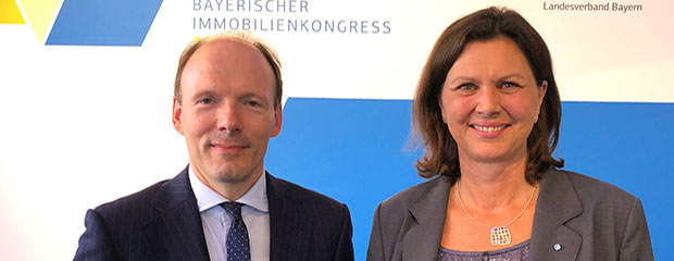 Bauministerin Ilse Aigner zu Gast beim Bayerischen Immobilienkongress in München. Bauministerin Ilse Aigner zu Gast beim Bayerischen Immobilienkongress in München.