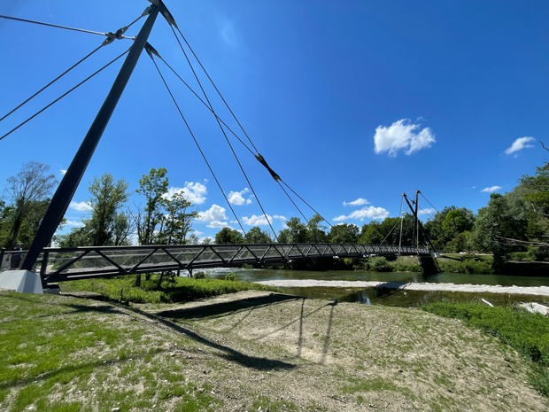 Stahlseilbrücke über die Isar bei München Stahlseilbrücke über die Isar bei München