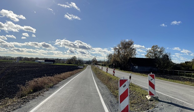 Baulicher Radweg