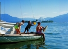 Der Chiemsee mit Fraueninsel und den Chiemgauer Alpen im Hintergrund