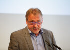 Detlef Genz, Erster Bürgermeister Marktgemeinde Uehlfeld, stellt Maßnahmen der Städtebauförderung vor. 